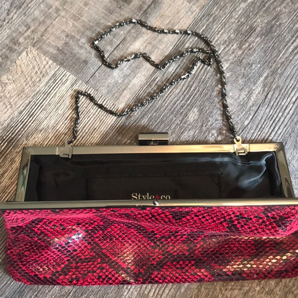 Red purse bundle! - Picture 5 of 8